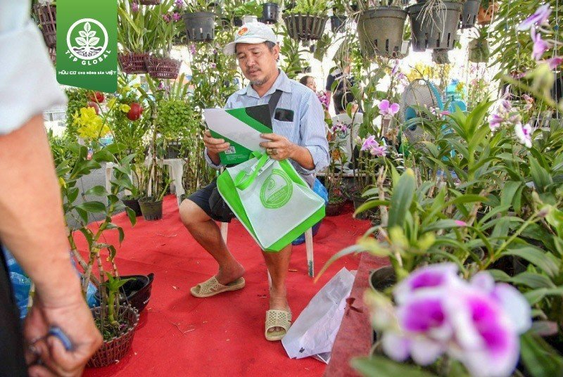 gioi thieu san pham 2 Chính thức khai mạc hội chợ - triển lãm sản phẩm nông nghiệp OCOP năm 2023